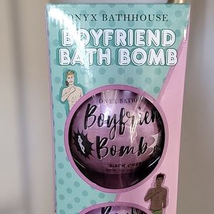 ONYX BATHHOUSE 3pk Black Cherry Scented Boyfriend Bath Bombs